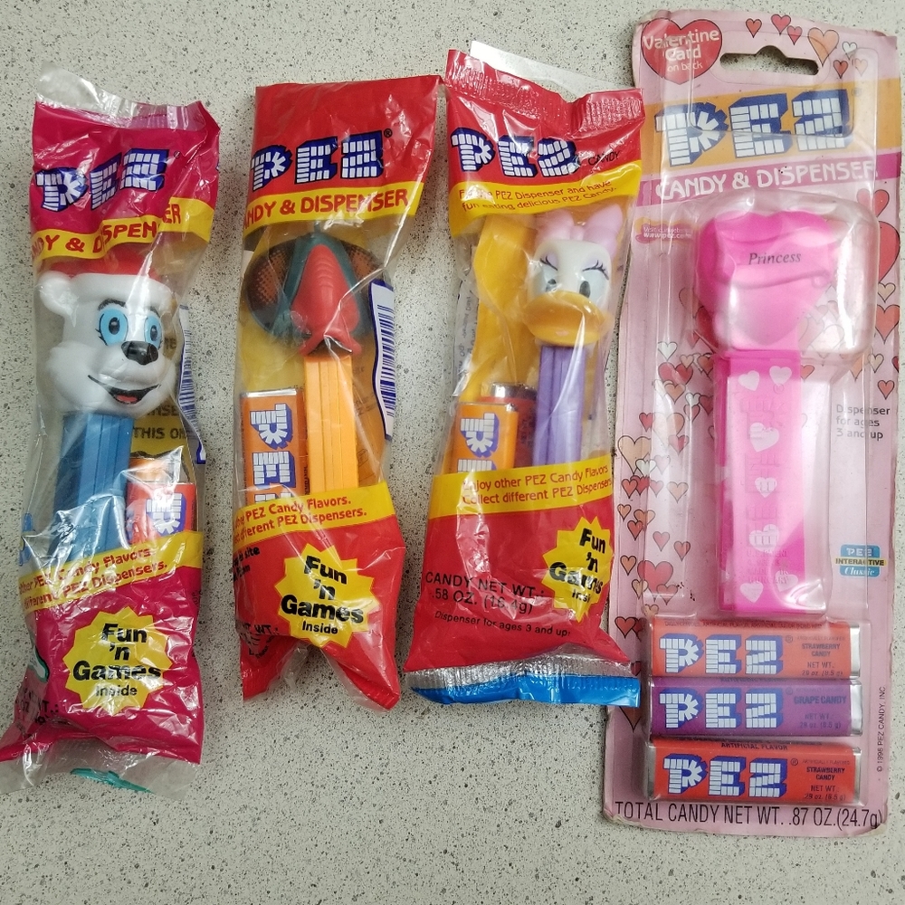 Vintage Pez dispensers bundle of 4
